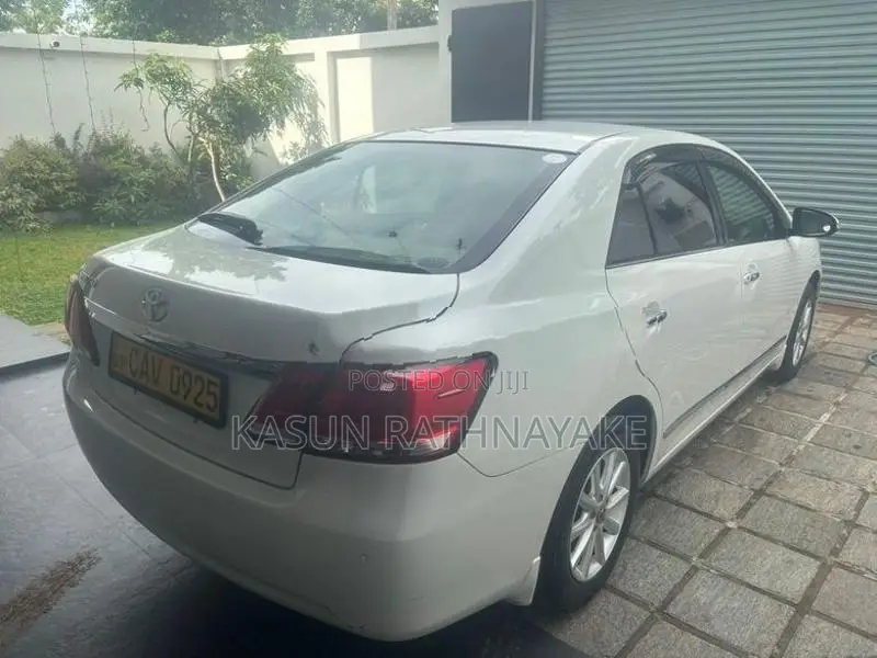 Toyota Premio 260 2017