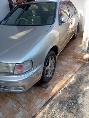 Nissan Sunny Ex Saloon 1994