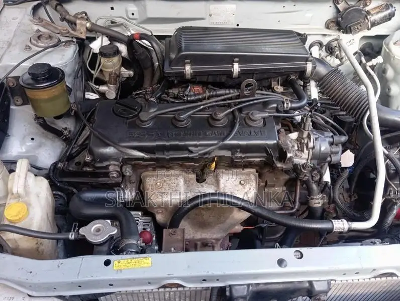 Nissan Sunny Ex Saloon 1994