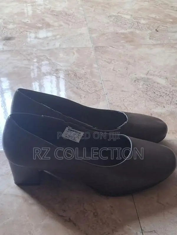 Women’s Court Shoe