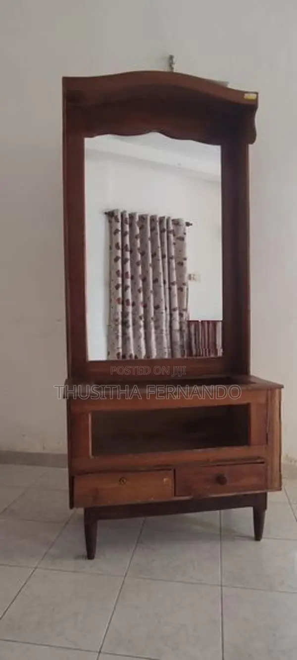 Dressing Table With Mirror