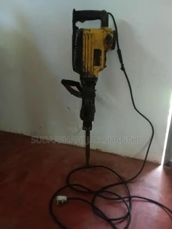 ගල් කඩන යන්ත්‍රය
