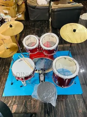 TAMA Imperial Star Acoustic Drum Set