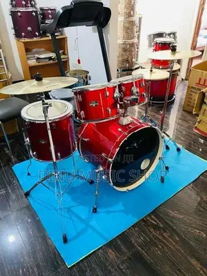 TAMA Imperial Star Acoustic Drum Set