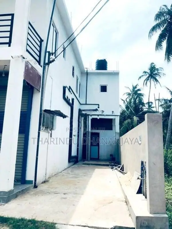 කඩ කාමරය කුලියට හලාවත