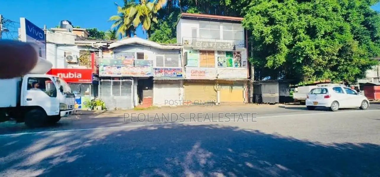 (RC601) Commercial Property for Sale in Wadduwa