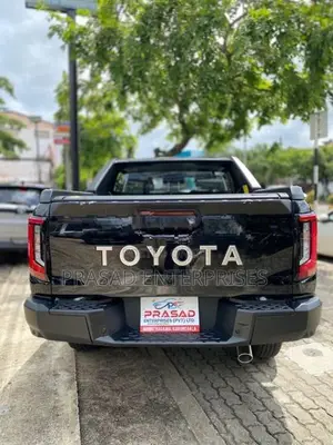 Toyota Hilux Overland Plus 2026