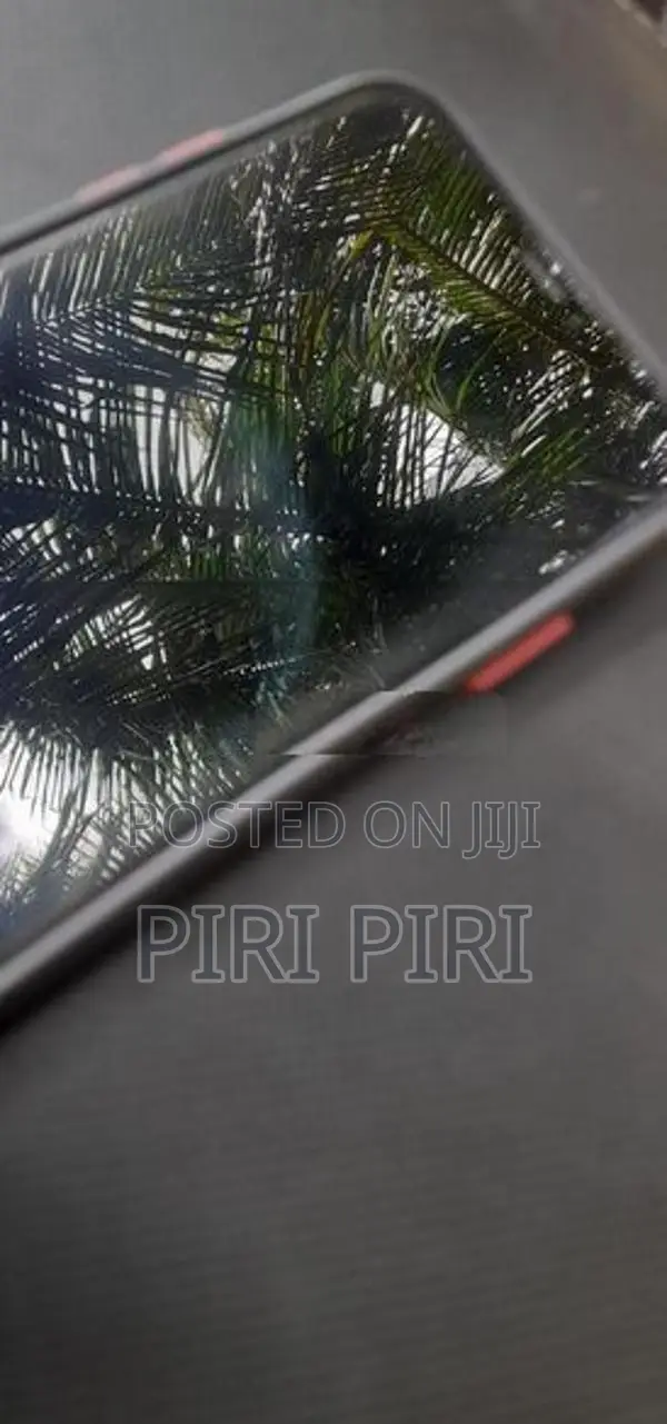 Apple iPhone XR (Used)
