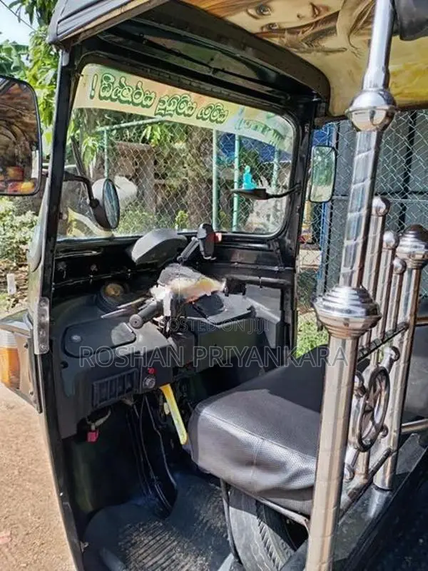 Bajaj RE 4 Stroke 2013