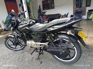 Bajaj Pulsar 150 2015