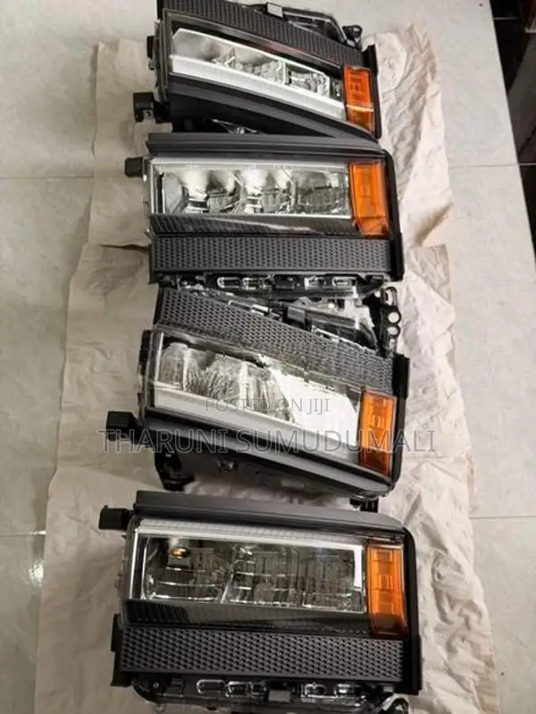 Land Cruiser Prado LC250 Square Head Lights