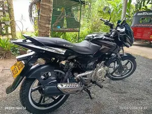 Bajaj Pulsar 150 2015