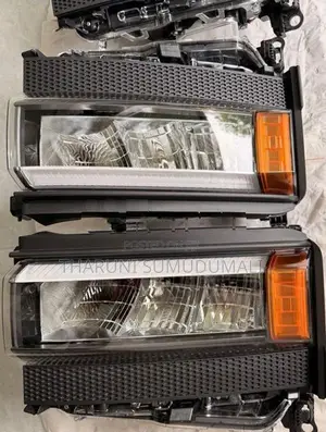 Land Cruiser Prado LC250 Square Head Lights