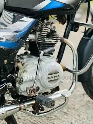 Bajaj CT100 2016