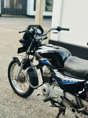 Bajaj CT100 2016