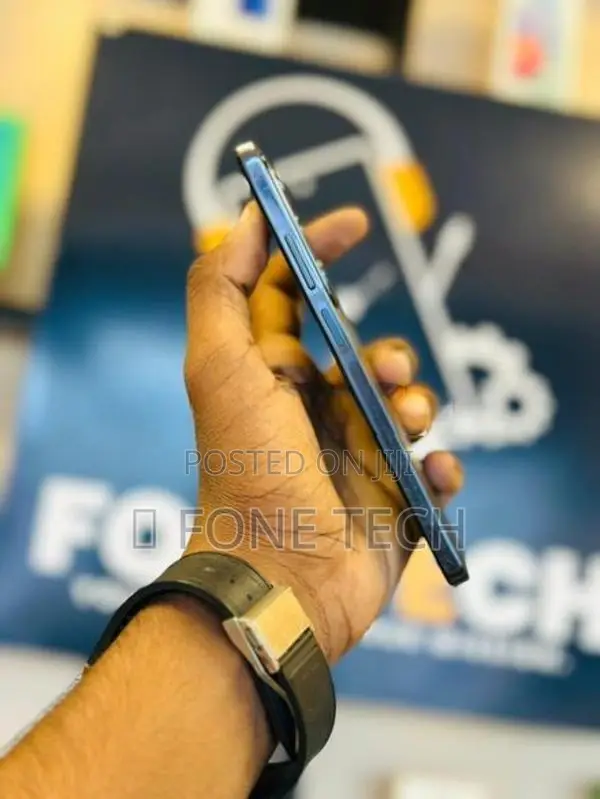 Oppo A5 Pro 5G 128GB (Used)