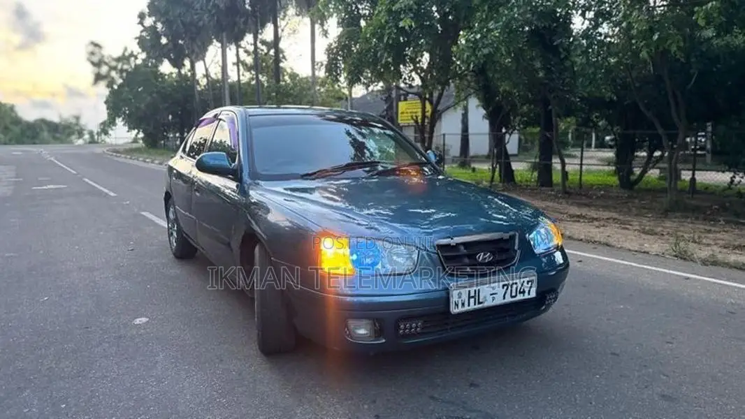 Hyundai Elantra 2000