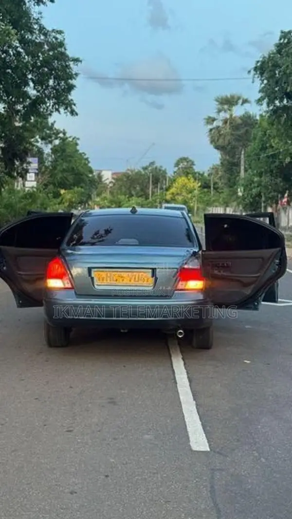 Hyundai Elantra 2000
