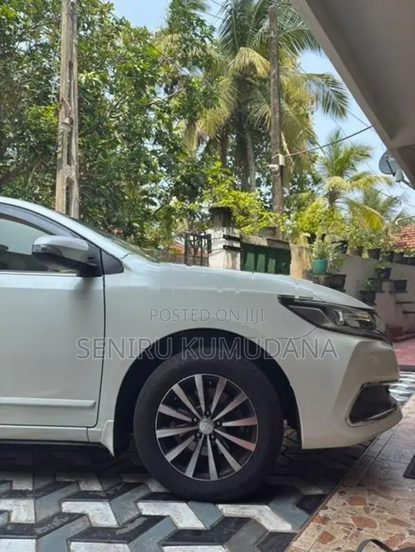 Toyota Premio 2017