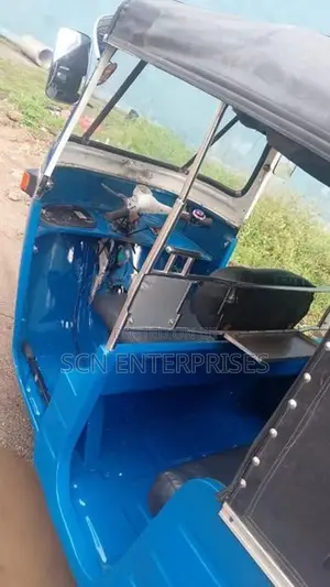 Bajaj RE 2005