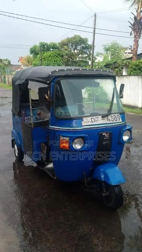Bajaj RE 2006