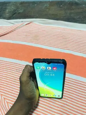 Vivo Y04 (Used)