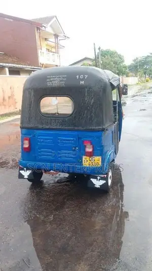 Bajaj RE 2006