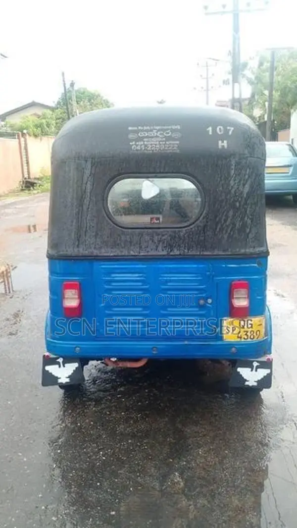 Bajaj RE 2006