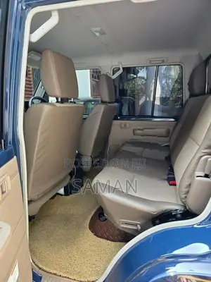 Toyota Land Cruiser 79 Double Cab 2025