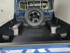 Toyota Land Cruiser 79 Double Cab 2025
