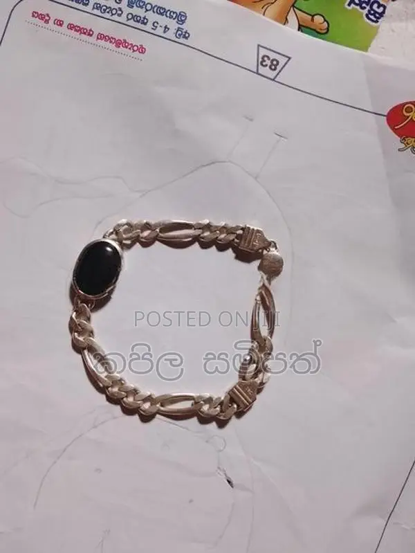 Bracelet