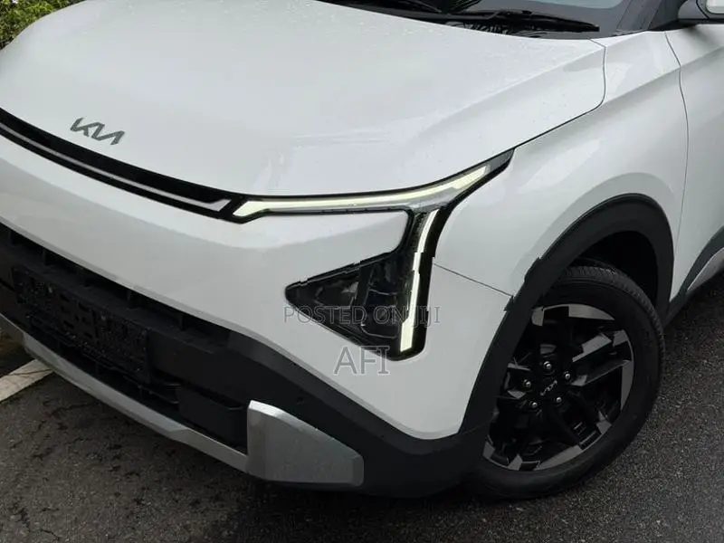 Kia Carens Clavis 2025