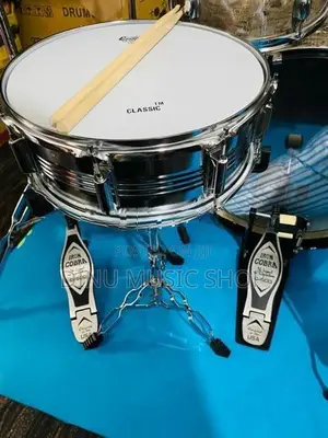 Pearl Acoustic Drum Set