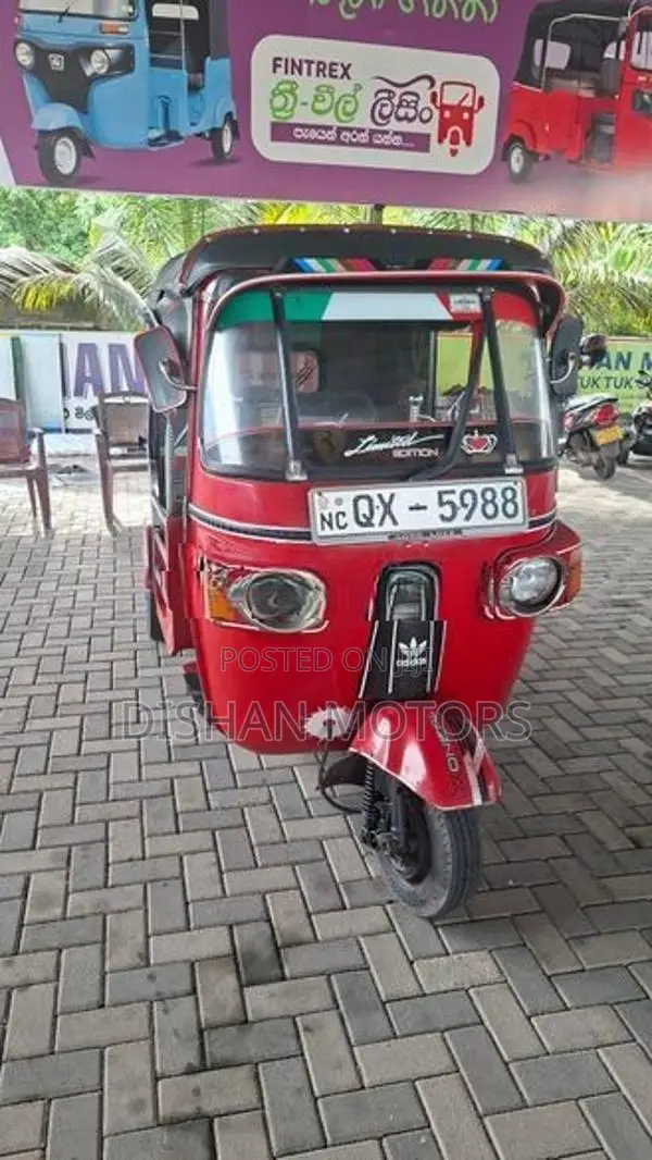 Bajaj RE 4 Stroke 2010