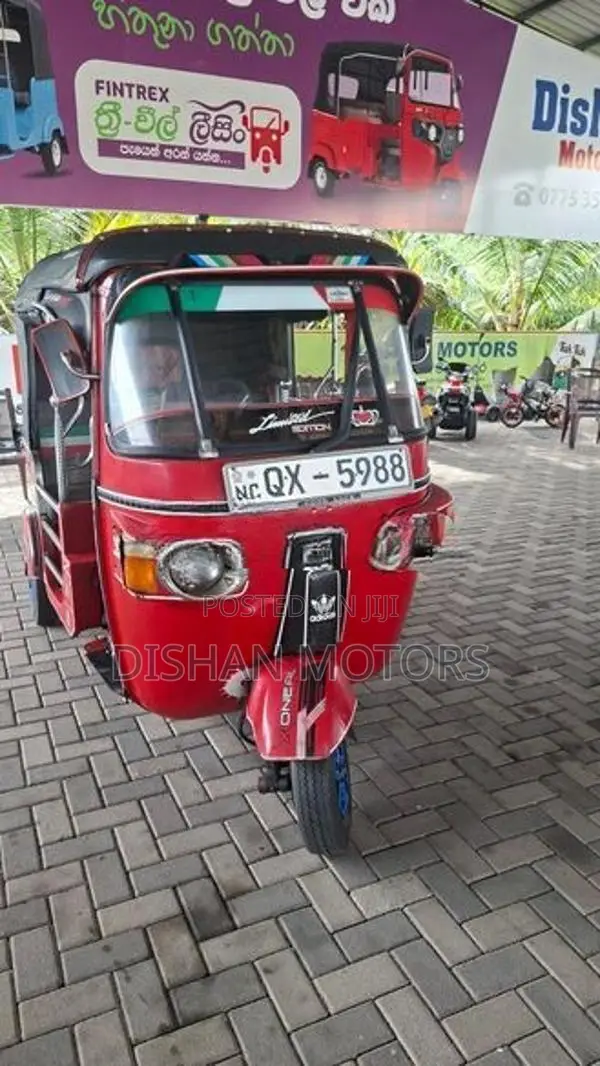 Bajaj RE 4 Stroke 2010