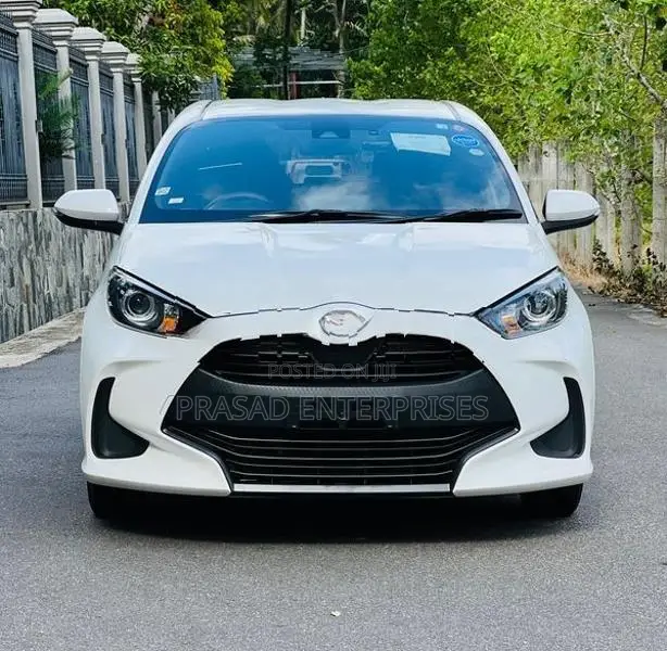 Toyota Yaris X GRADE 2023