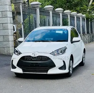 Toyota Yaris X GRADE 2023