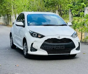 Toyota Yaris X GRADE 2023