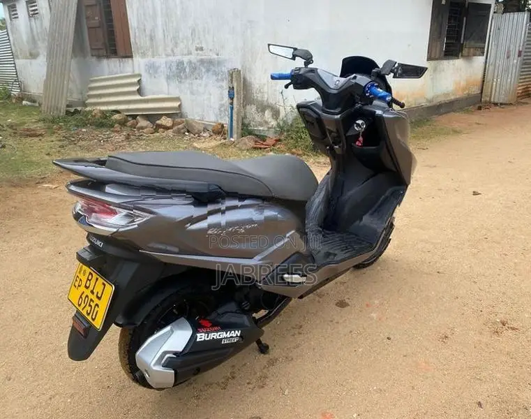 Suzuki Burgman 2019