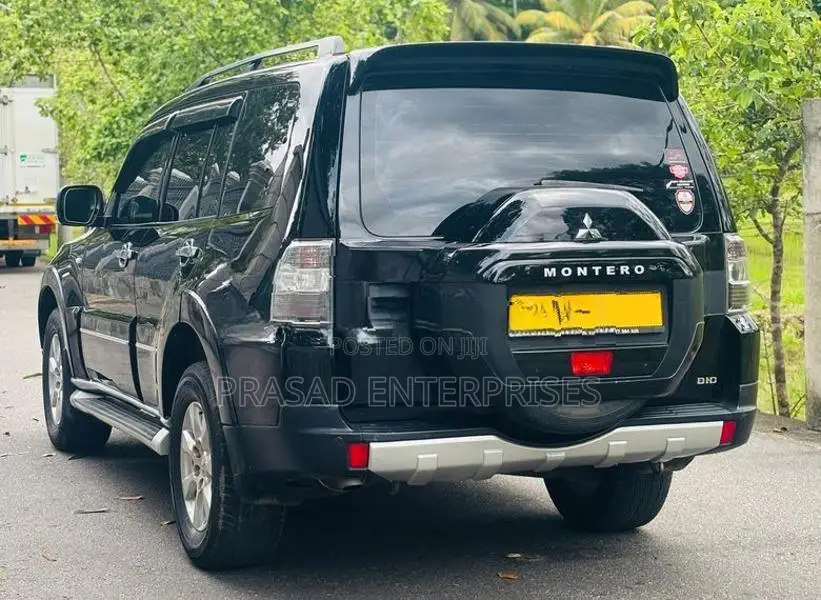 Mitsubishi Montero DIESEL 2013