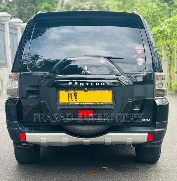 Mitsubishi Montero DIESEL 2013