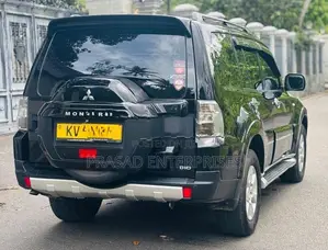 Mitsubishi Montero DIESEL 2013