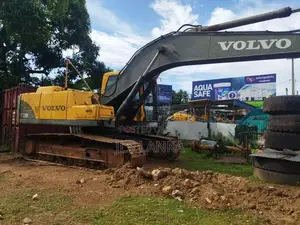 Volvo EC 200 Excavator