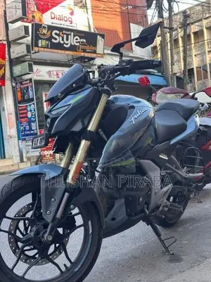 Bajaj Pulsar N160 2025