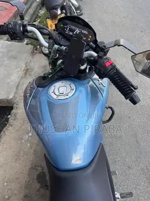 Bajaj Pulsar N160 2025