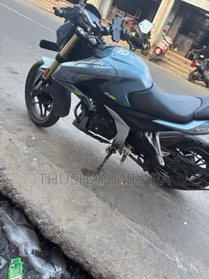 Bajaj Pulsar N160 2025