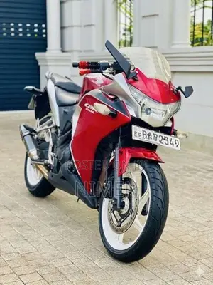 Honda CBR 250RR 2021