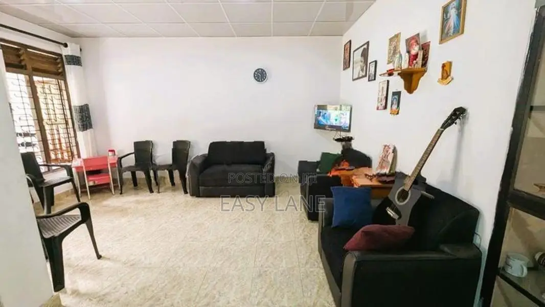නිට්ටඹුවෙන් අංගසම්පූර්ණ නිවසක්