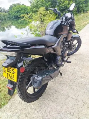 Honda CB Trigger 2016