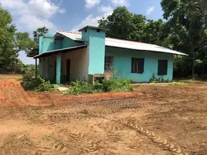 House With Land For Sale - Maradankadawala